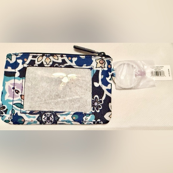 Vera Bradley Lisbon Medallion Cool Coin ID Case Key Chain New - Picture 4 of 5